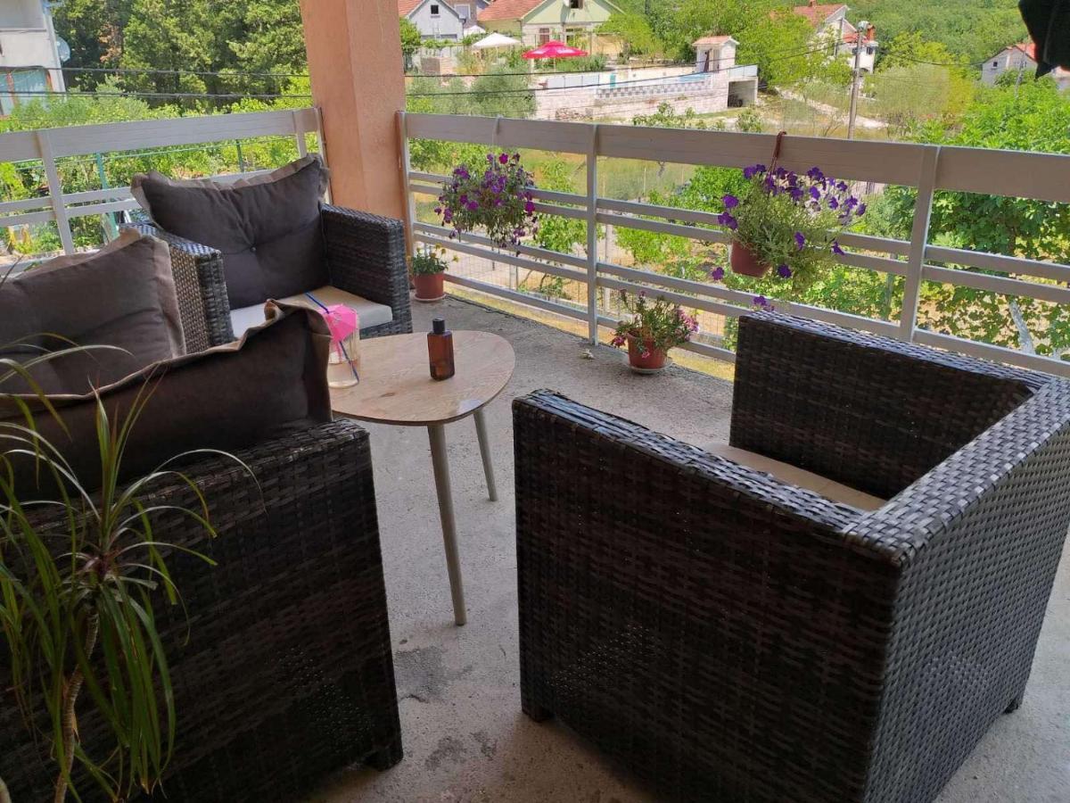 Apartment Davidovic Tivat Exterior photo